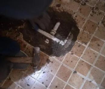 龙海卫生间漏水维修公司为您分享下卫生间渗水如何处理及注意事项